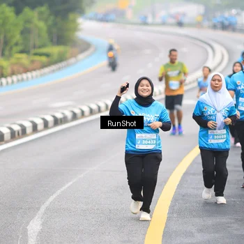 Runner Photo 7028226