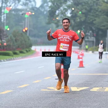 Runner Photo 7028231