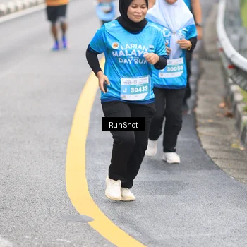 Runner Photo 7028243