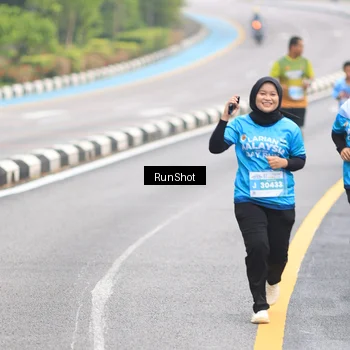 Runner Photo 7028244