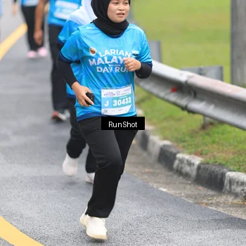 Runner Photo 7028258