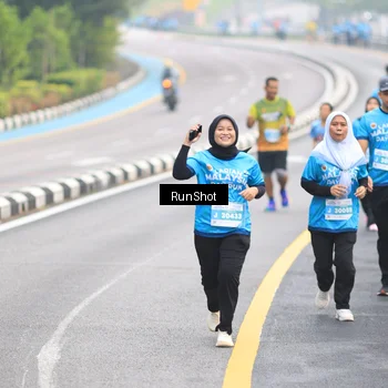 Runner Photo 7028272