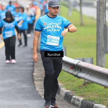 Runner Photo 7028296