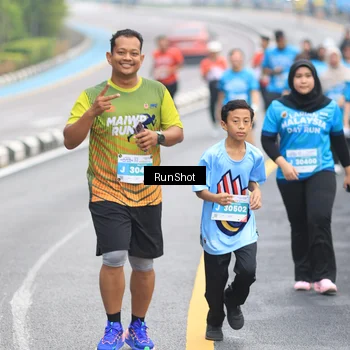Runner Photo 7028299