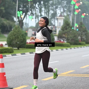 Runner Photo 7028300