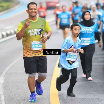 Runner Photo 7028301