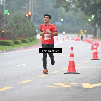 Runner Photo 7028313