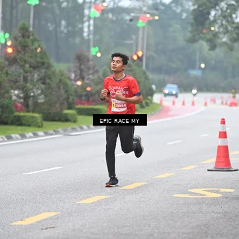 Runner Photo 7028314