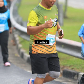 Runner Photo 7028323
