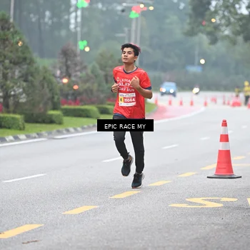 Runner Photo 7028325