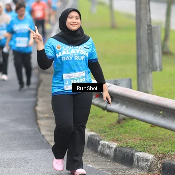 Runner Photo 7028334