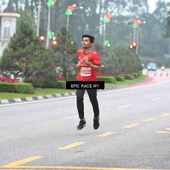 Runner Photo 7028336