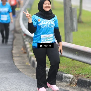 Runner Photo 7028341
