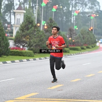 Runner Photo 7028345