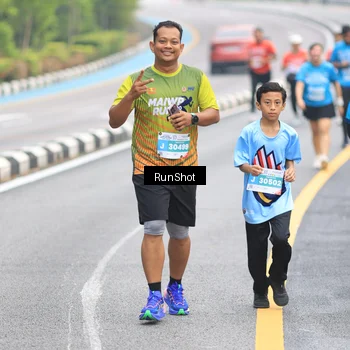 Runner Photo 7028350