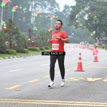 Runner Photo 7028351