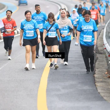 Runner Photo 7028355