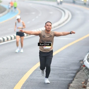 Runner Photo 7028361