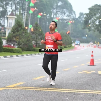 Runner Photo 7028364