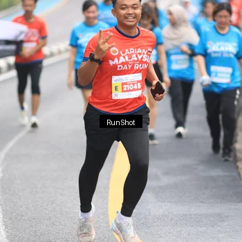 Runner Photo 7028368
