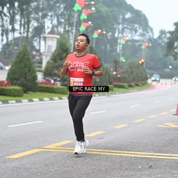 Runner Photo 7028376