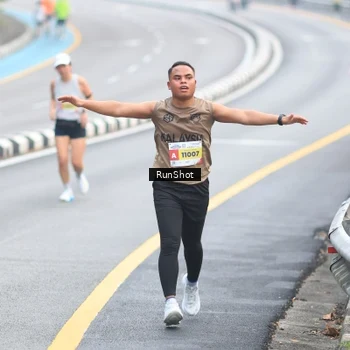 Runner Photo 7028378
