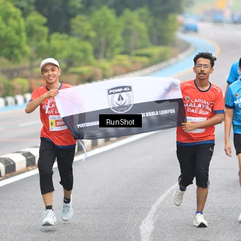 Runner Photo 7028387