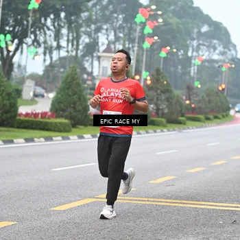 Runner Photo 7028390