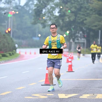 Runner Photo 7028401