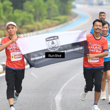 Runner Photo 7028402
