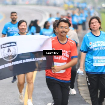 Runner Photo 7028411