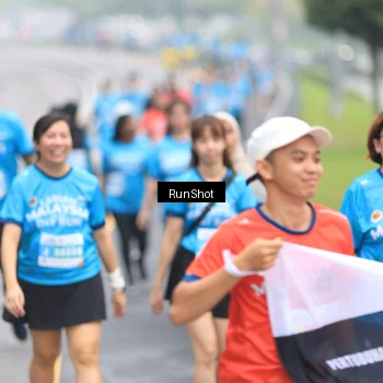 Runner Photo 7028415