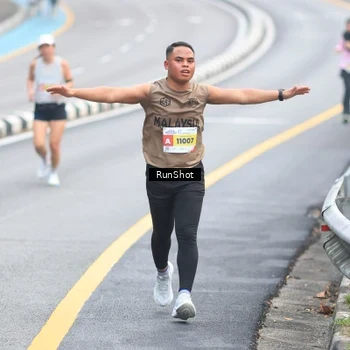 Runner Photo 7028420