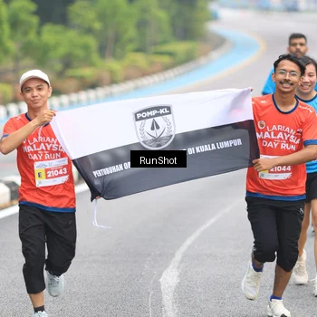 Runner Photo 7028424