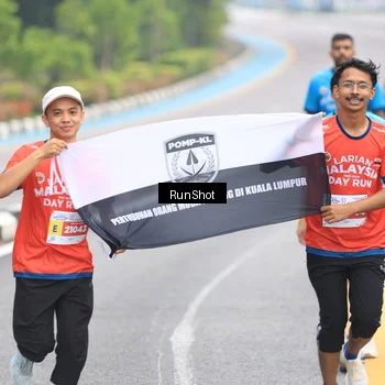 Runner Photo 7028434