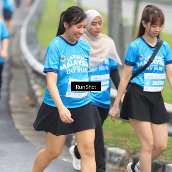 Runner Photo 7028436