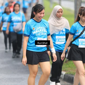 Runner Photo 7028440