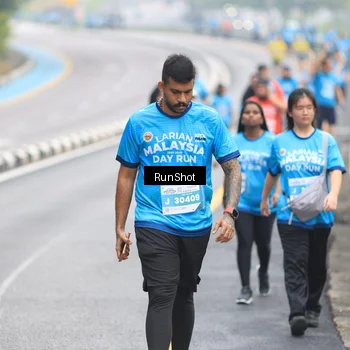 Runner Photo 7028459