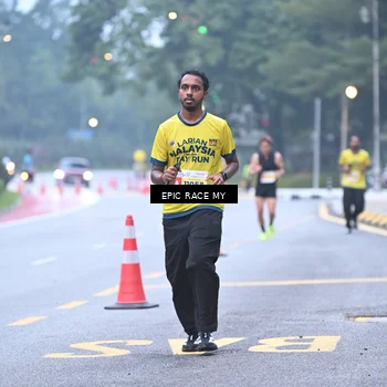 Runner Photo 7028467