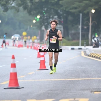 Runner Photo 7028493
