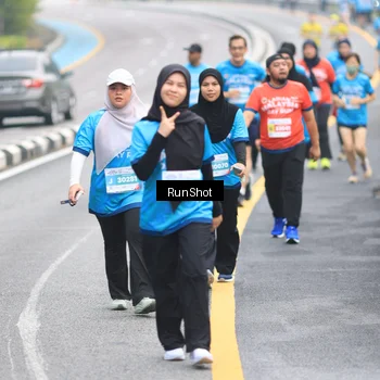 Runner Photo 7028521