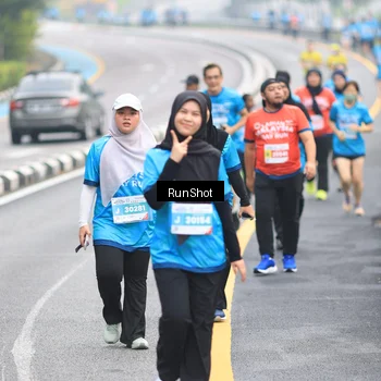 Runner Photo 7028523