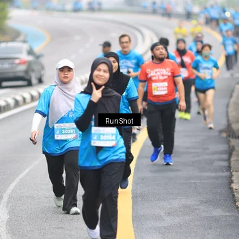 Runner Photo 7028524