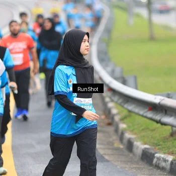 Runner Photo 7028541