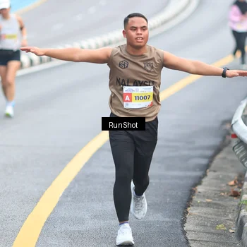 Runner Photo 7028557