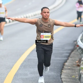 Runner Photo 7028562