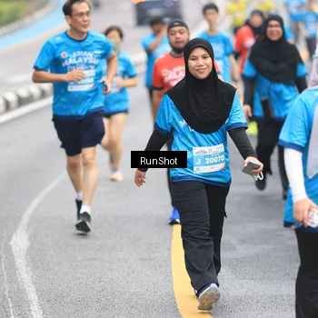 Runner Photo 7028570