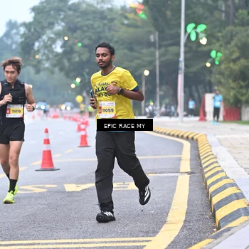 Runner Photo 7028571