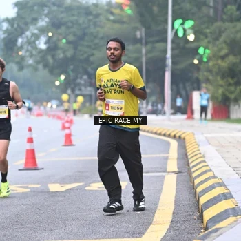 Runner Photo 7028574