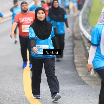 Runner Photo 7028584